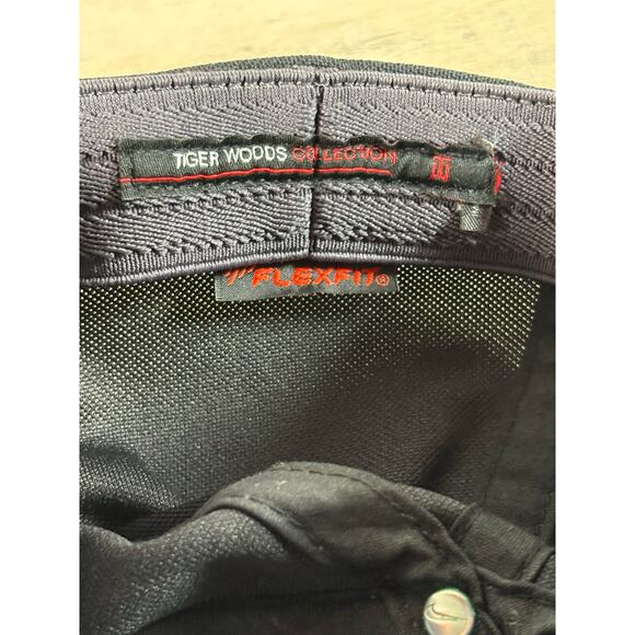 Tiger Woods Collection Black Men's Golf Hat Fitted Flex EUC - Picture 7 of 7